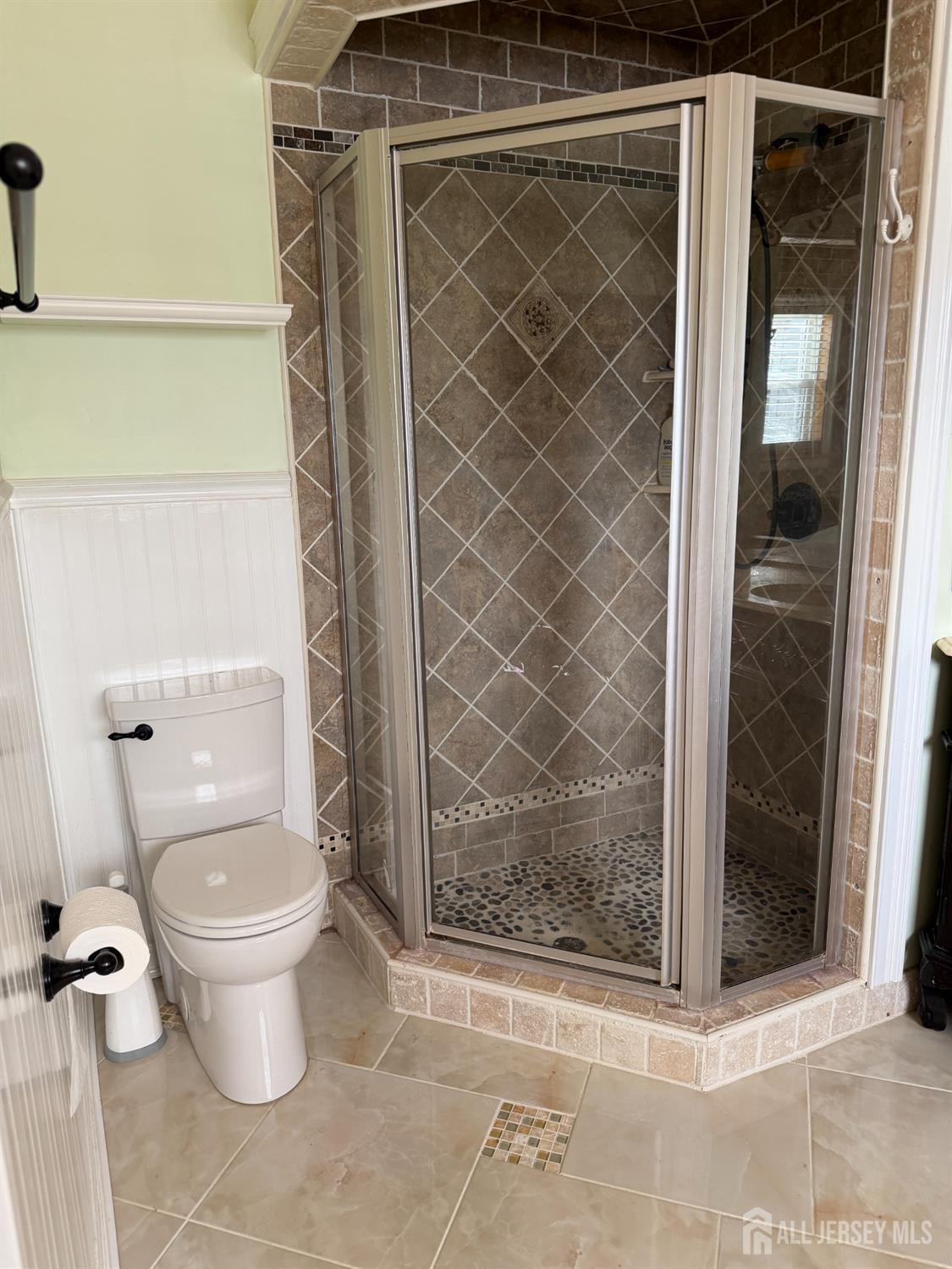 176 Nebula Road Piscataway, NJ 08854 - Photo 22 of 22 a bathroom with a toilet and a shower