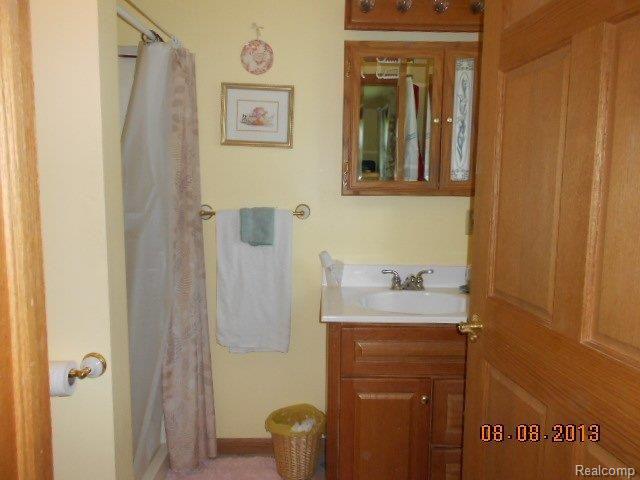 35505 Ash Road New Boston, MI 48164 - Photo 20 of 35 DSCN1626.jpg