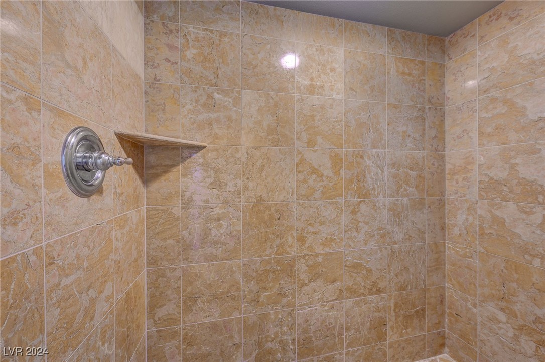 360 East Desert Inn Road, Unit 1007 Las Vegas, NV 89109 - Photo 42 of 50 Guest Bathroom downstairs