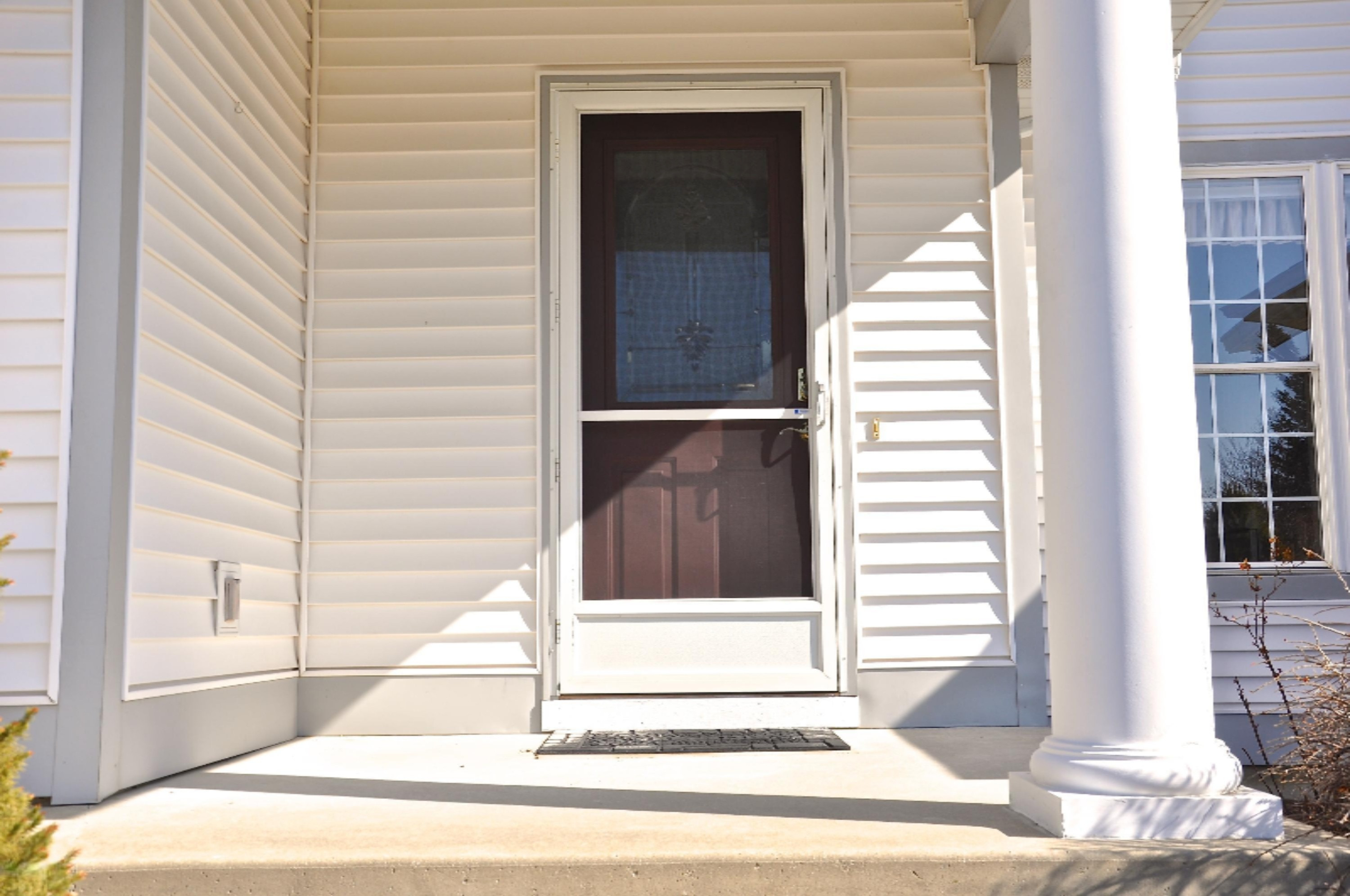 1375 East Point Ridge Holland, MI 49423 - Photo 2 of 26 DSC_0002