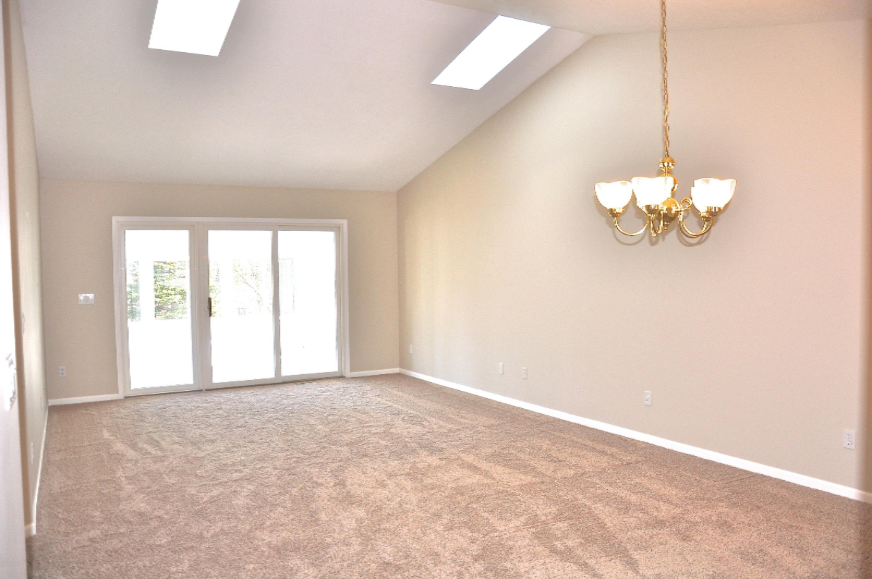 1375 East Point Ridge Holland, MI 49423 - Photo 5 of 26 DSC_0007