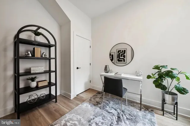 $3,700 | 2015 13th Street Northwest, Unit 2, Washington, DC 20009