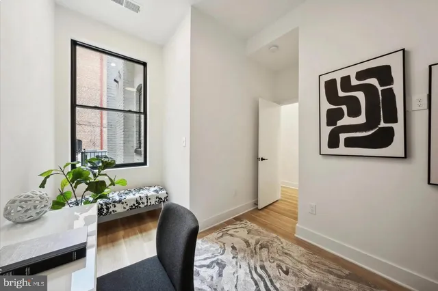 $3,700 | 2015 13th Street Northwest, Unit 2, Washington, DC 20009