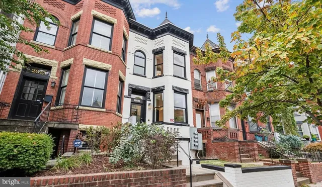 $3,700 | 2015 13th Street Northwest, Unit 2, Washington, DC 20009