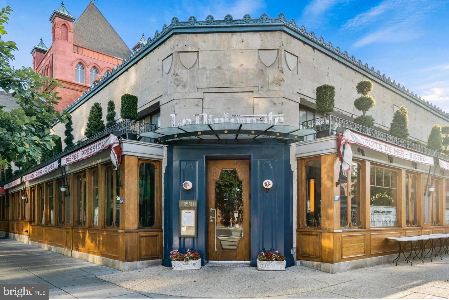 2015 13th Street Northwest, Unit 2 Washington, DC 20009 - Photo 37 of 42 a view of a building with a entrance