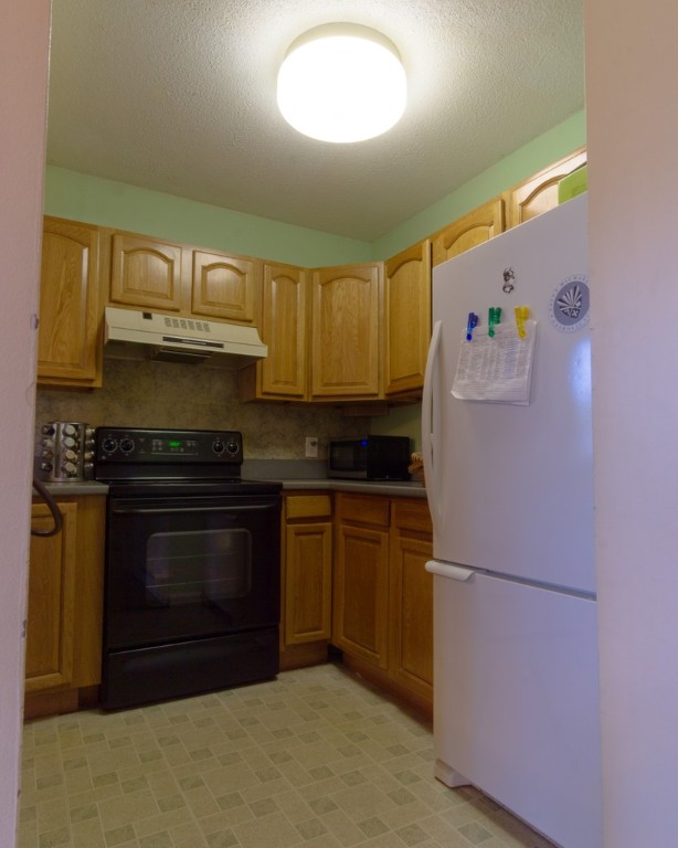 219 High Street, Unit N Westerly, RI 02891 - Photo 7 of 18