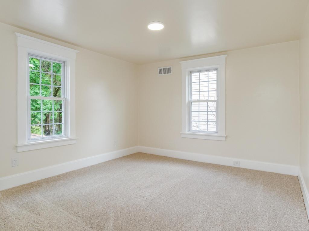 1660 Mercer Road Ellwood City, PA 16117 - Photo 20 of 41 an empty room with a window