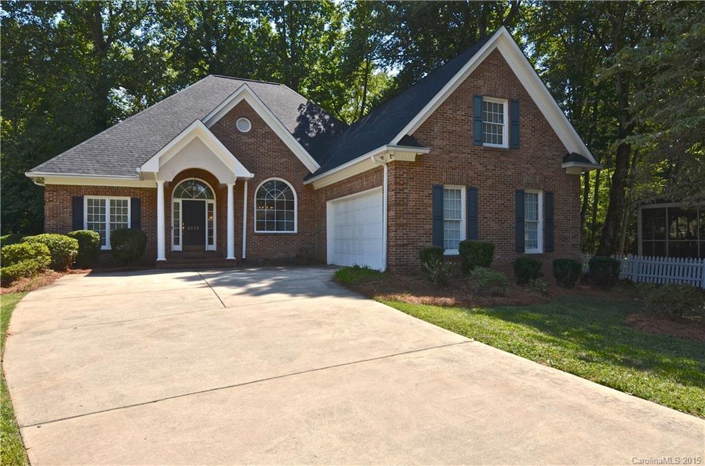 6225 Creola Road Charlotte, NC 28270 - Photo 2 of 24 Gallery Image 2