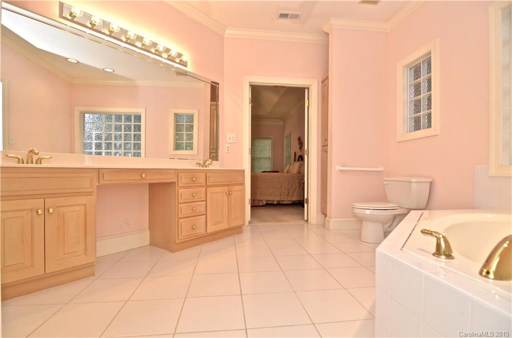 6225 Creola Road Charlotte, NC 28270 - Photo 15 of 24 Gallery Image 15