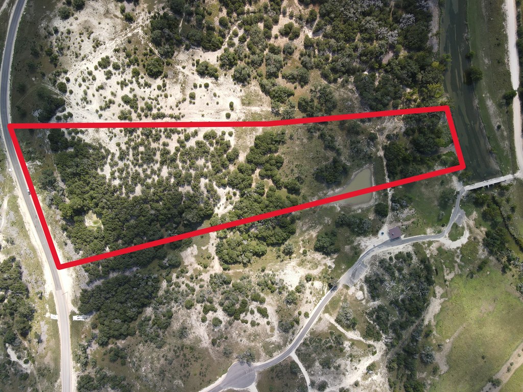 116 Winans Creek Road Bandera, TX 78003 - Photo 30 of 31