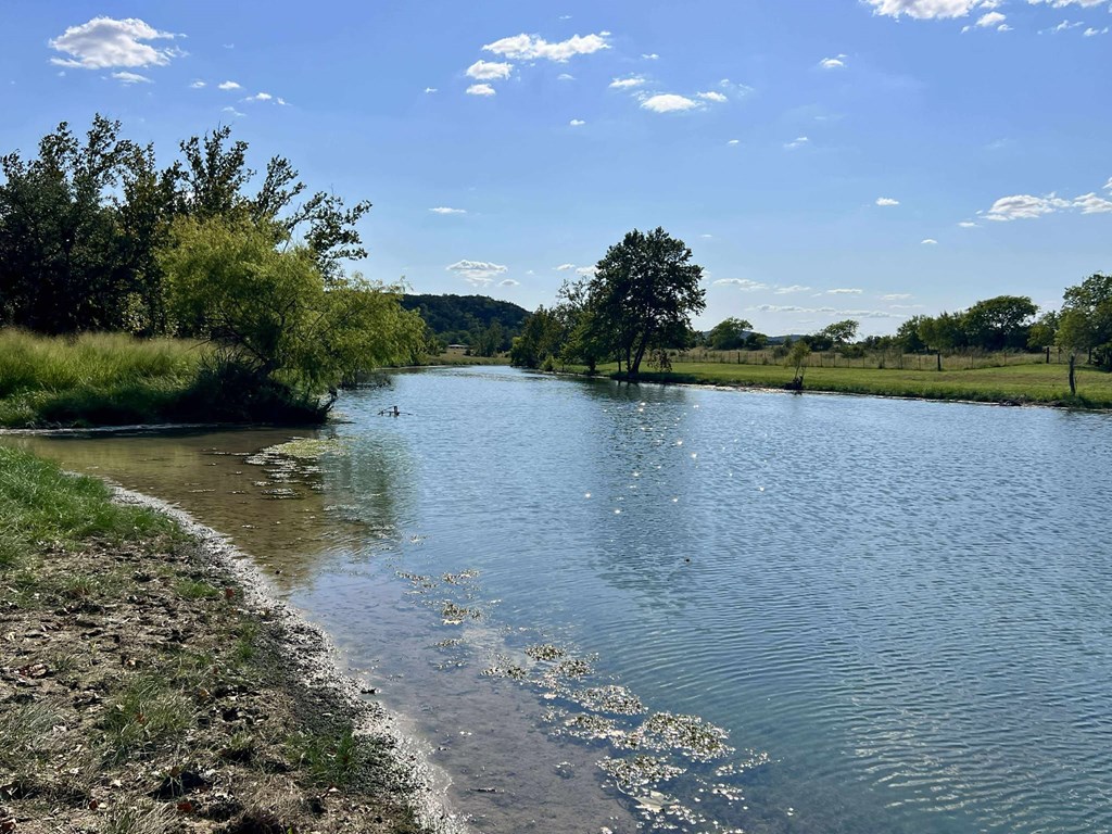 116 Winans Creek Road Bandera, TX 78003 - Photo 5 of 31