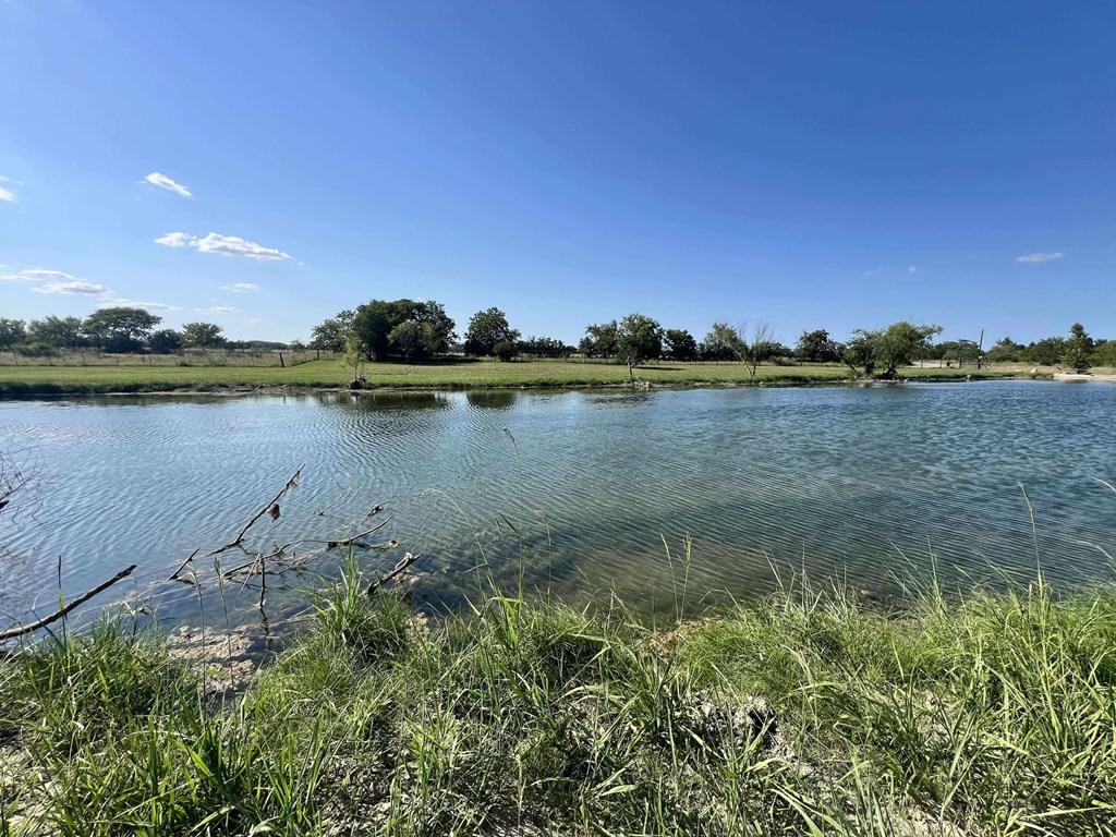 116 Winans Creek Road Bandera, TX 78003 - Photo 7 of 31