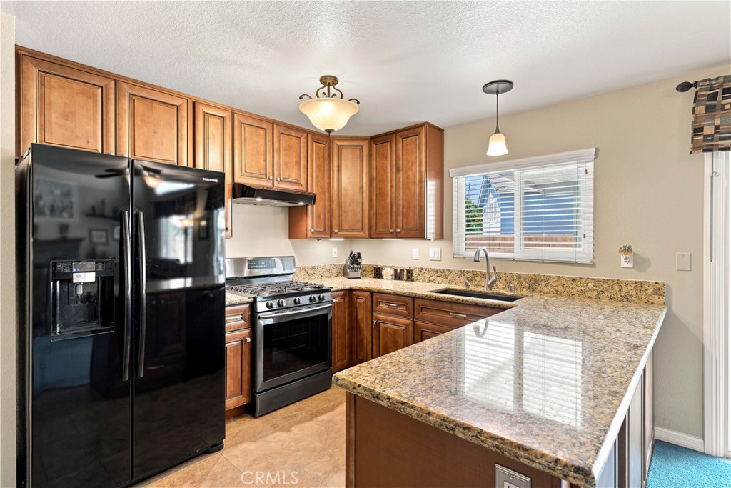 11552 Sheffield Road Fontana, CA 92337 - Photo 12 of 36