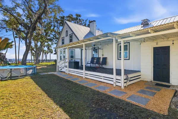 $914,000 | 3809 Indian River Drive, Cocoa, FL 32926