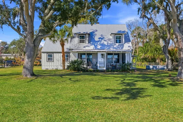 $914,000 | 3809 Indian River Drive, Cocoa, FL 32926