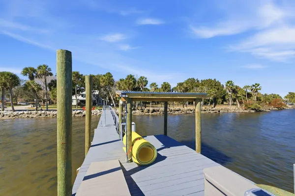 $914,000 | 3809 Indian River Drive, Cocoa, FL 32926