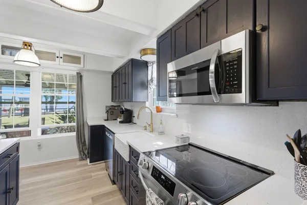 $914,000 | 3809 Indian River Drive, Cocoa, FL 32926