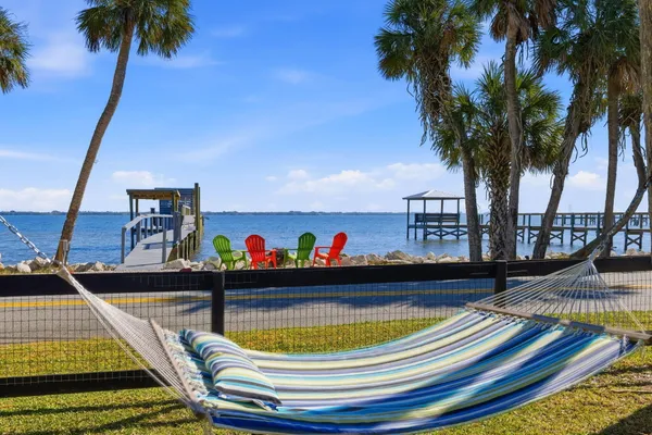 $914,000 | 3809 Indian River Drive, Cocoa, FL 32926