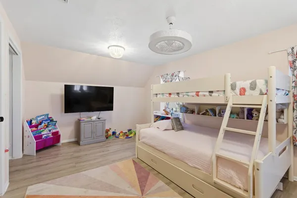 $914,000 | 3809 Indian River Drive, Cocoa, FL 32926