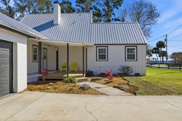 $914,000 | 3809 Indian River Drive, Cocoa, FL 32926