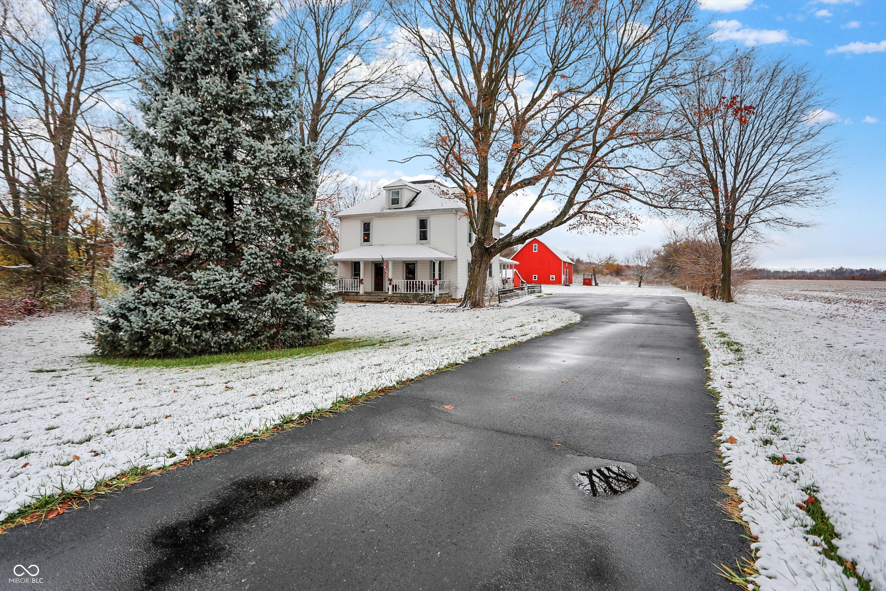 5982 West State Road 38 Pendleton, IN 46064 - Photo 3 of 128