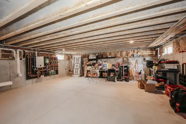 $885,000 | 5 Gamache Road, Derry, NH 03038