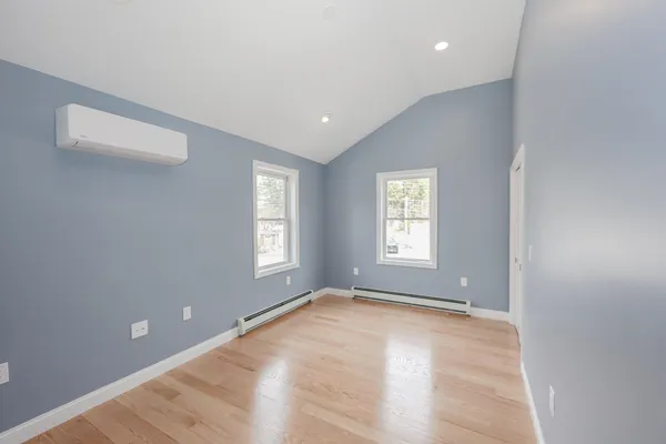 $885,000 | 5 Gamache Road, Derry, NH 03038