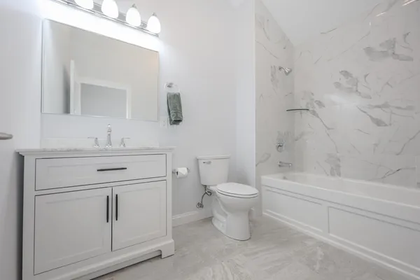 $885,000 | 5 Gamache Road, Derry, NH 03038