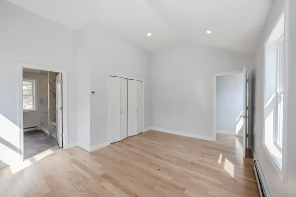 $885,000 | 5 Gamache Road, Derry, NH 03038