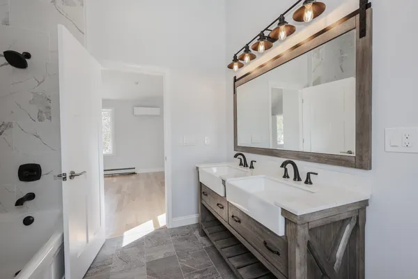 $885,000 | 5 Gamache Road, Derry, NH 03038