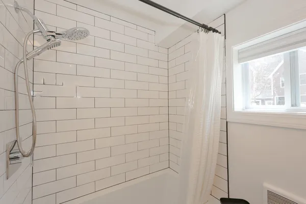 $885,000 | 5 Gamache Road, Derry, NH 03038