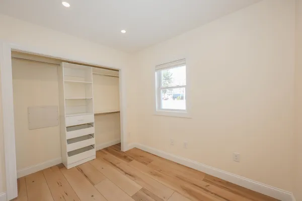 $885,000 | 5 Gamache Road, Derry, NH 03038