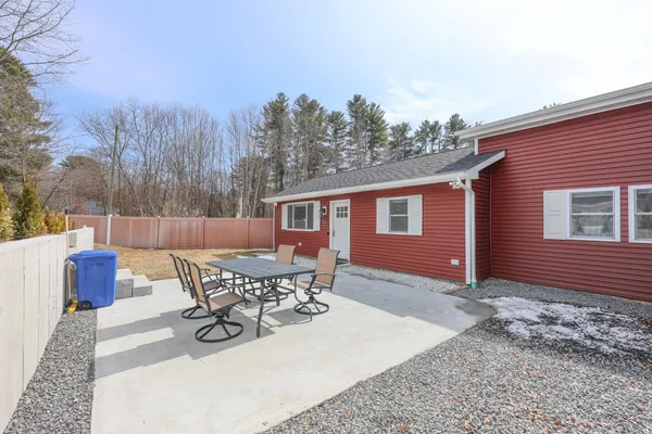 $885,000 | 5 Gamache Road, Derry, NH 03038