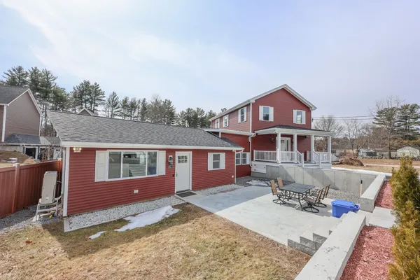 $885,000 | 5 Gamache Road, Derry, NH 03038