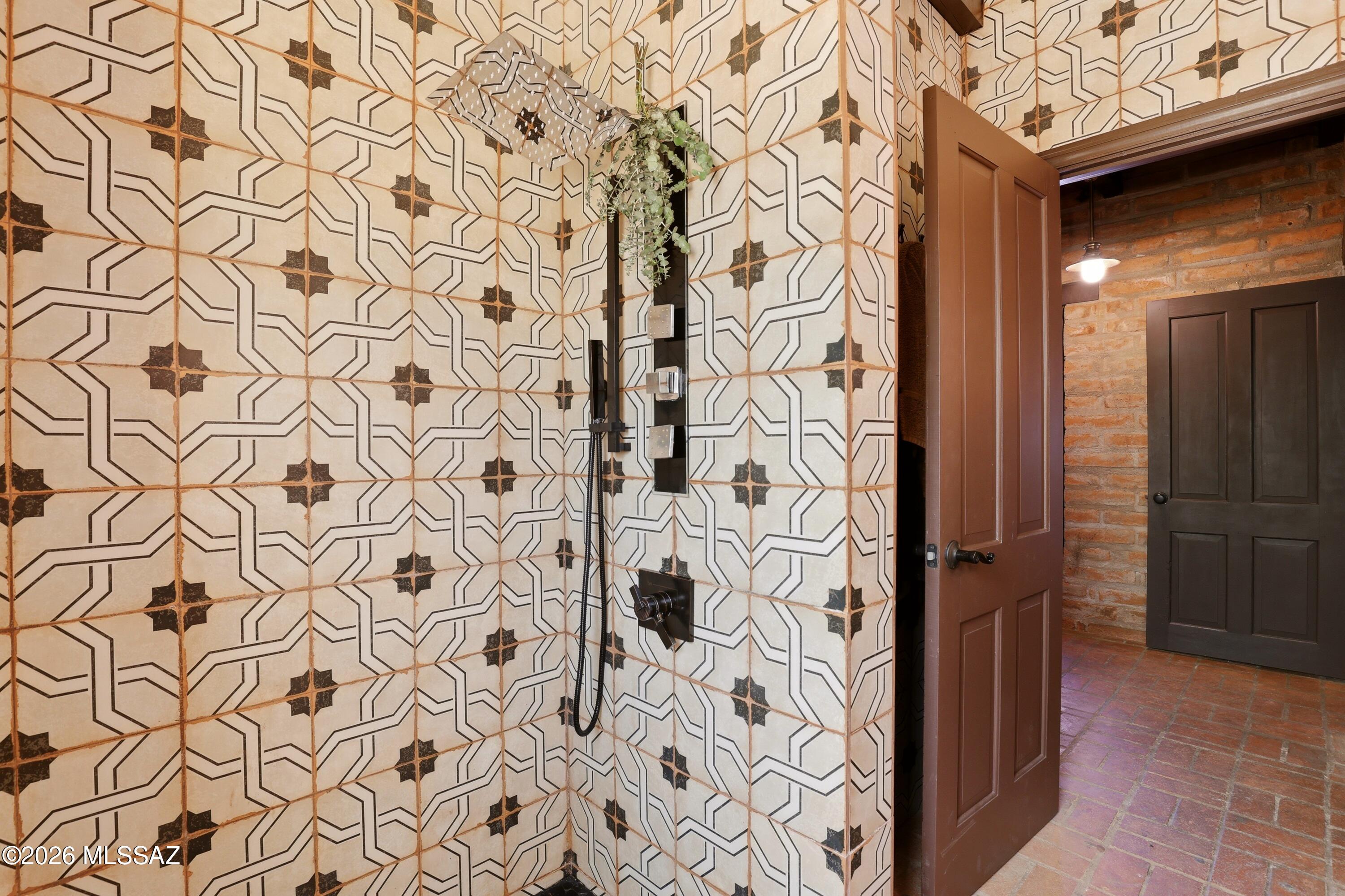 3945 North Bear Canyon Road Tucson, AZ 85749 - Photo 34 of 51