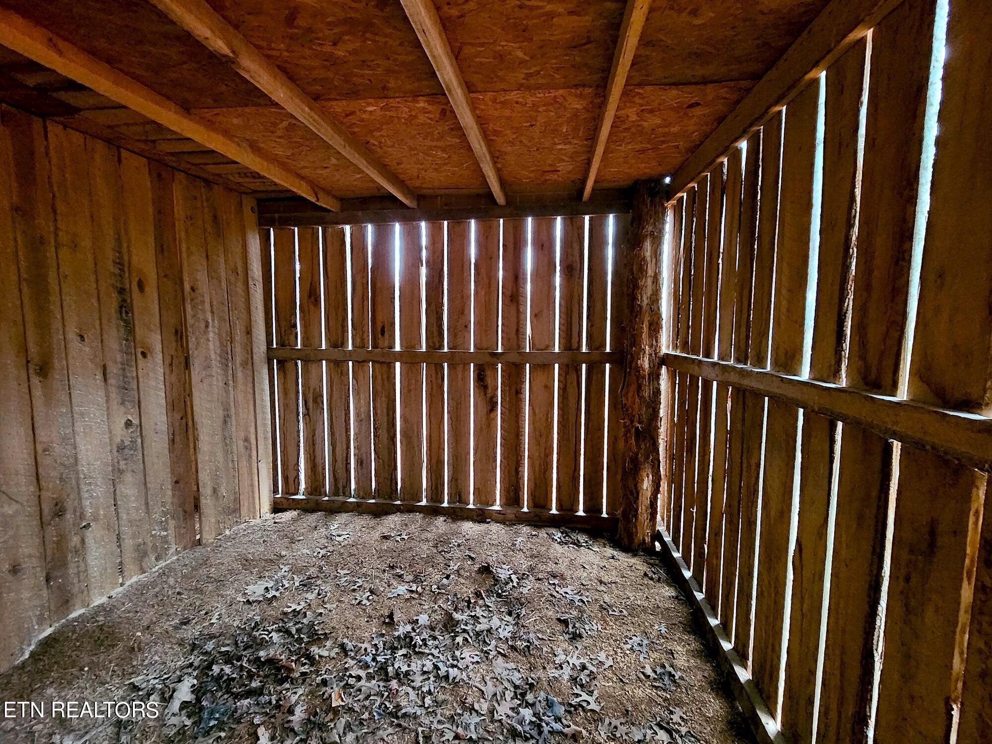 1006 Joe Barnett Road Jamestown, TN 38556 - Photo 10 of 40 Gallery Image 10