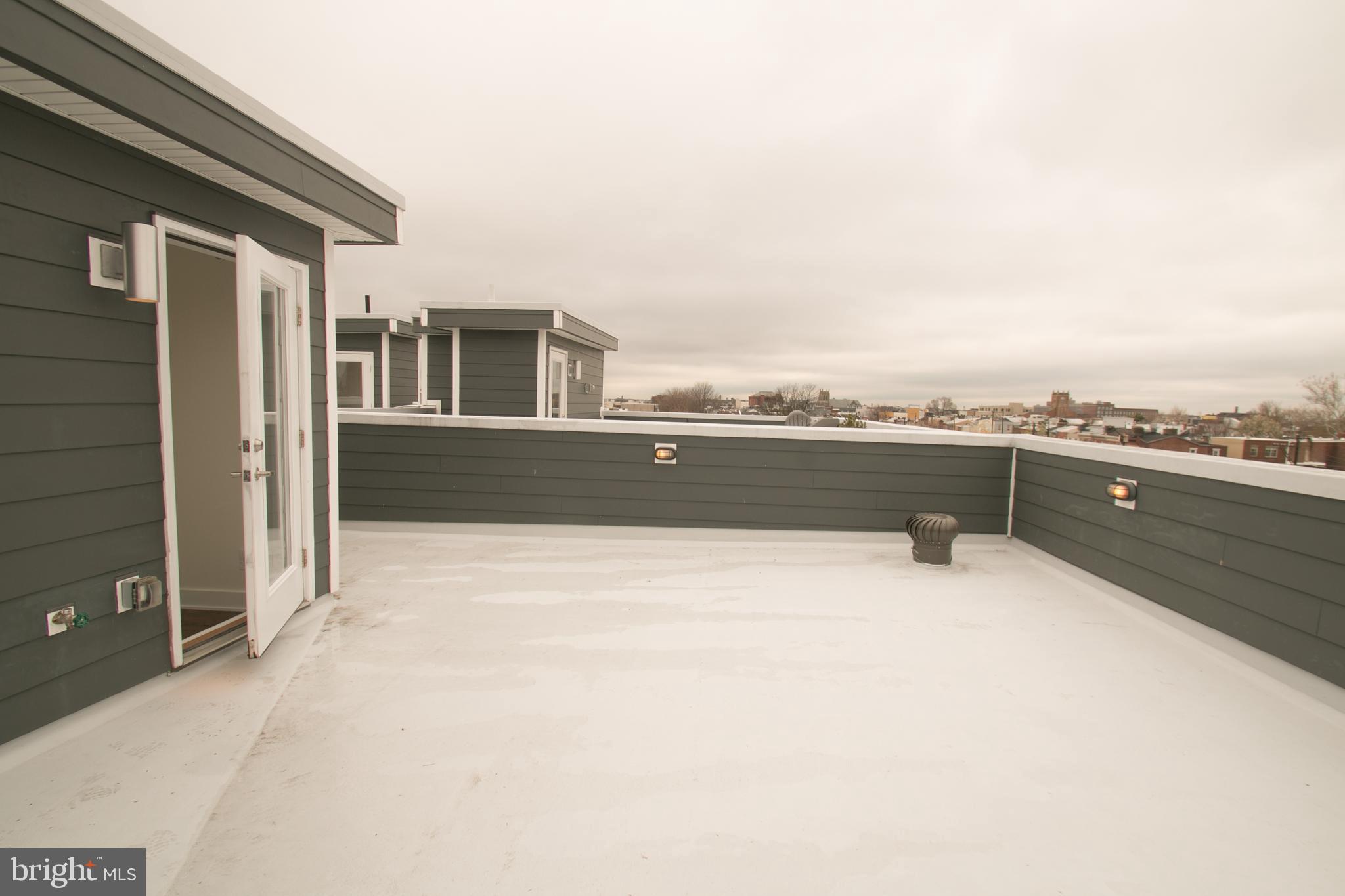 1022 South 2nd Street, Unit 4 Philadelphia, PA 19147 - Photo 38 of 50 a view of balcony with city view