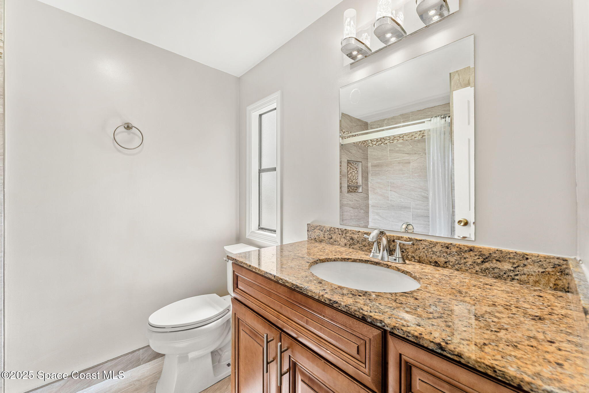 7490 Blackhawk Road Sebastian, FL 32976 - Photo 26 of 34 22-web-or-mls-DSC06249-HDR_1