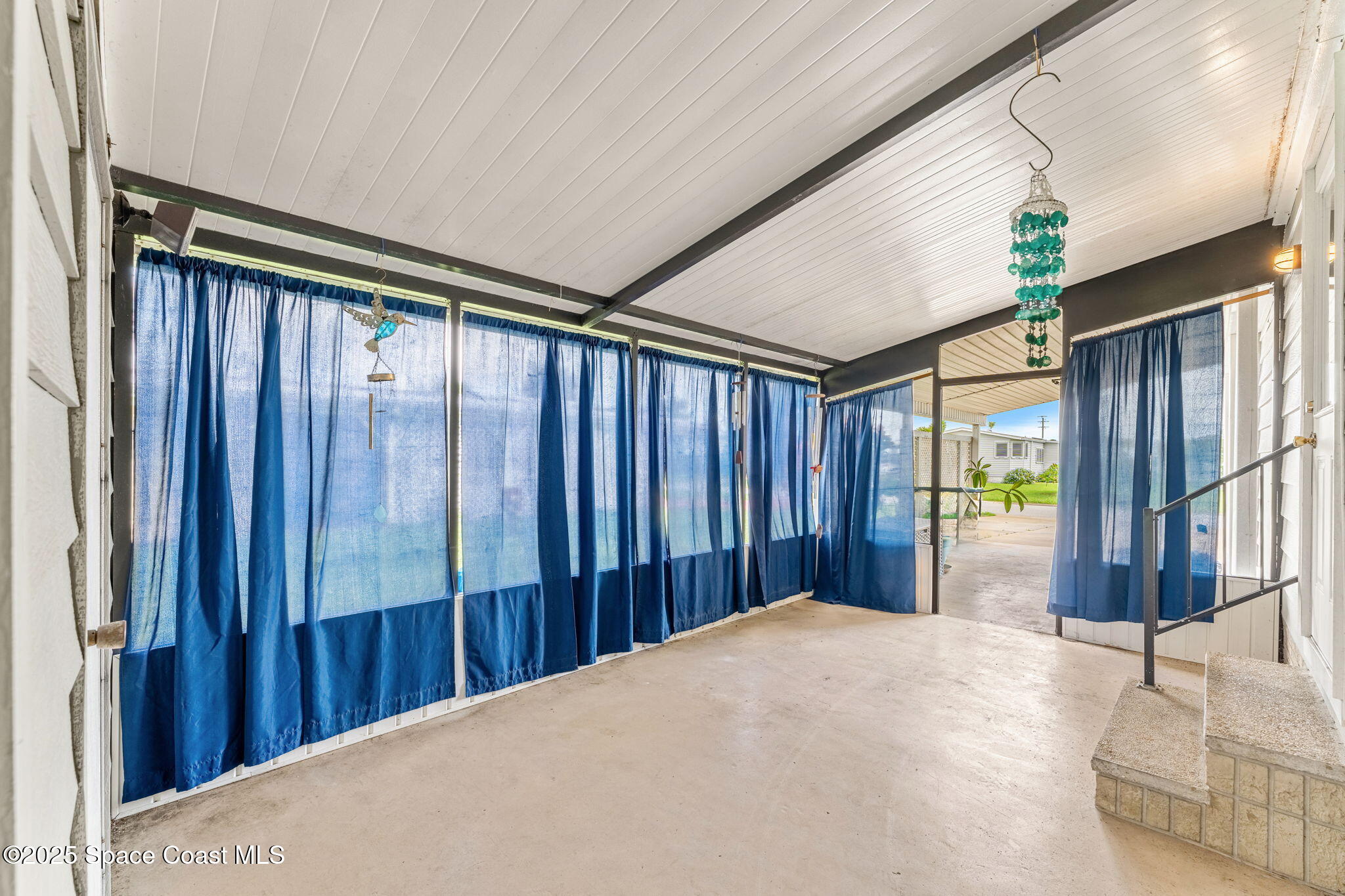 7490 Blackhawk Road Sebastian, FL 32976 - Photo 30 of 34 26-web-or-mls-DSC06279-HDR_1