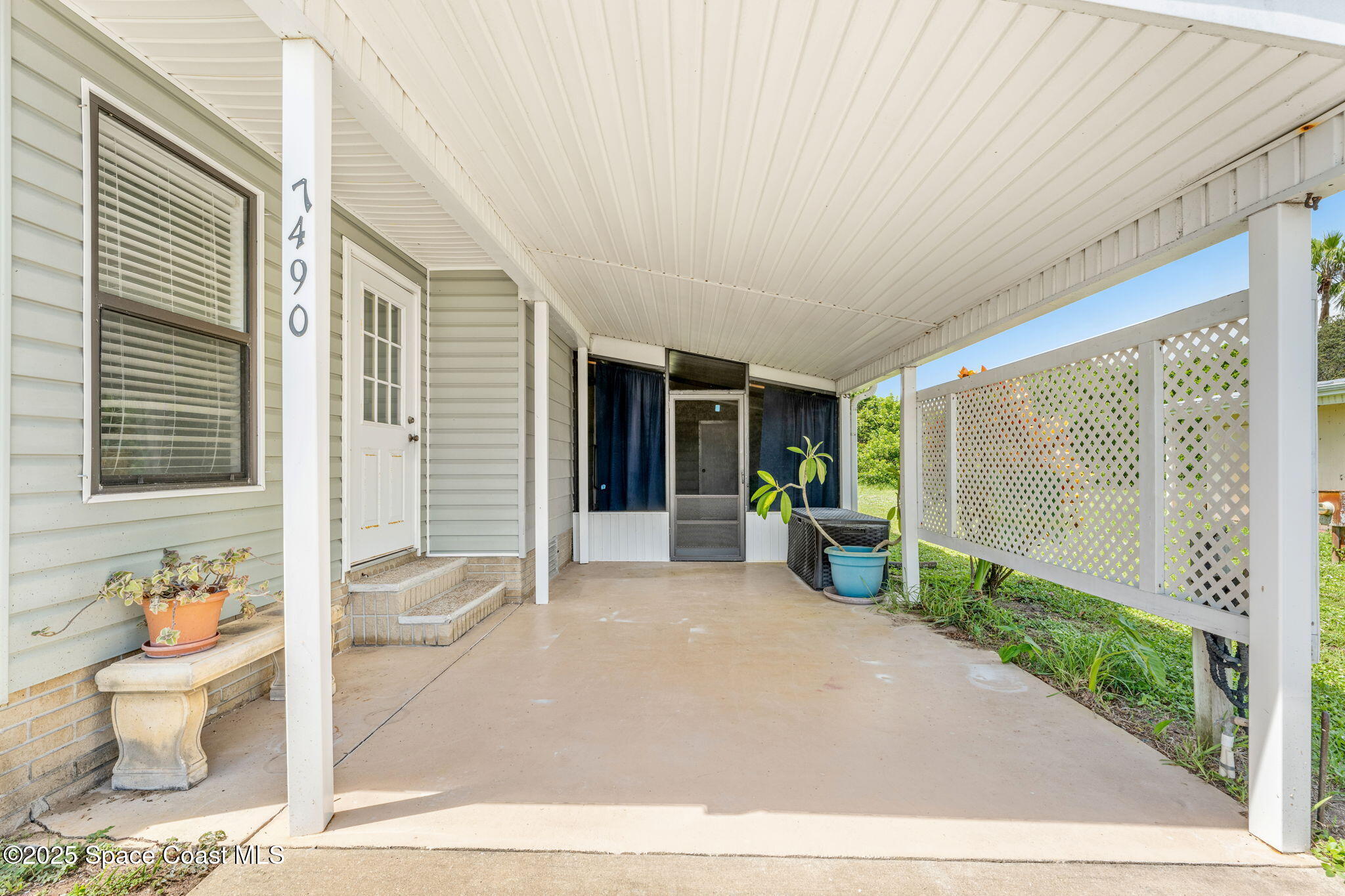 7490 Blackhawk Road Sebastian, FL 32976 - Photo 6 of 34 6-web-or-mls-DSC06290-HDR_1