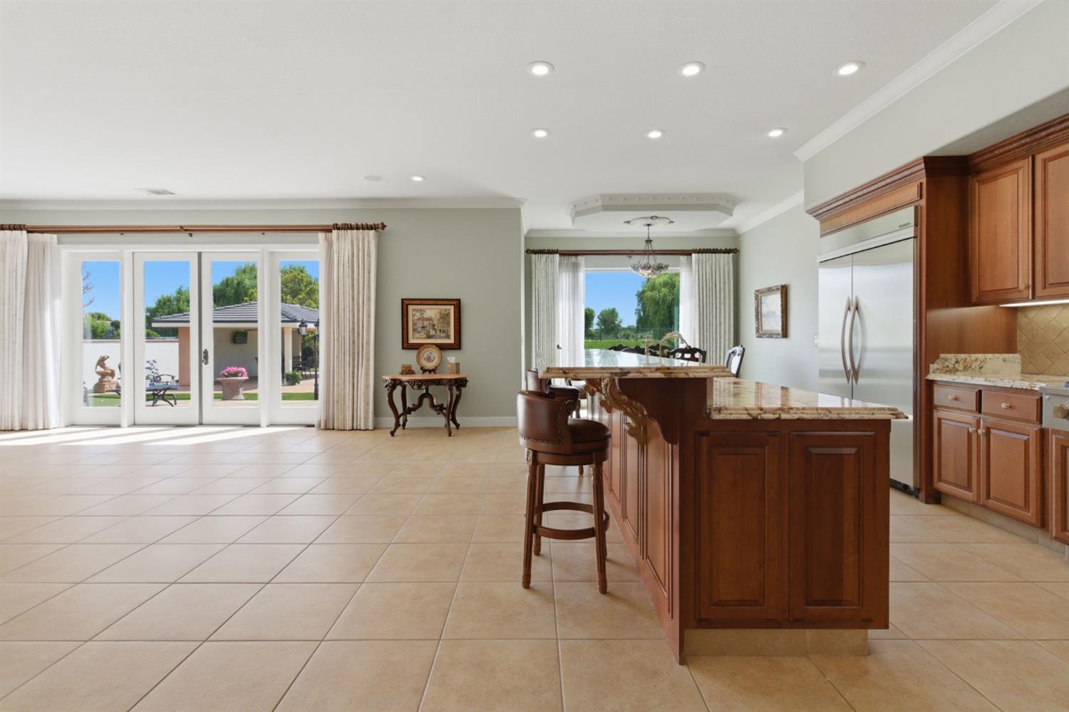 1418 Riverview Circle East, Unit E Ripon, CA 95366 - Photo 28 of 84