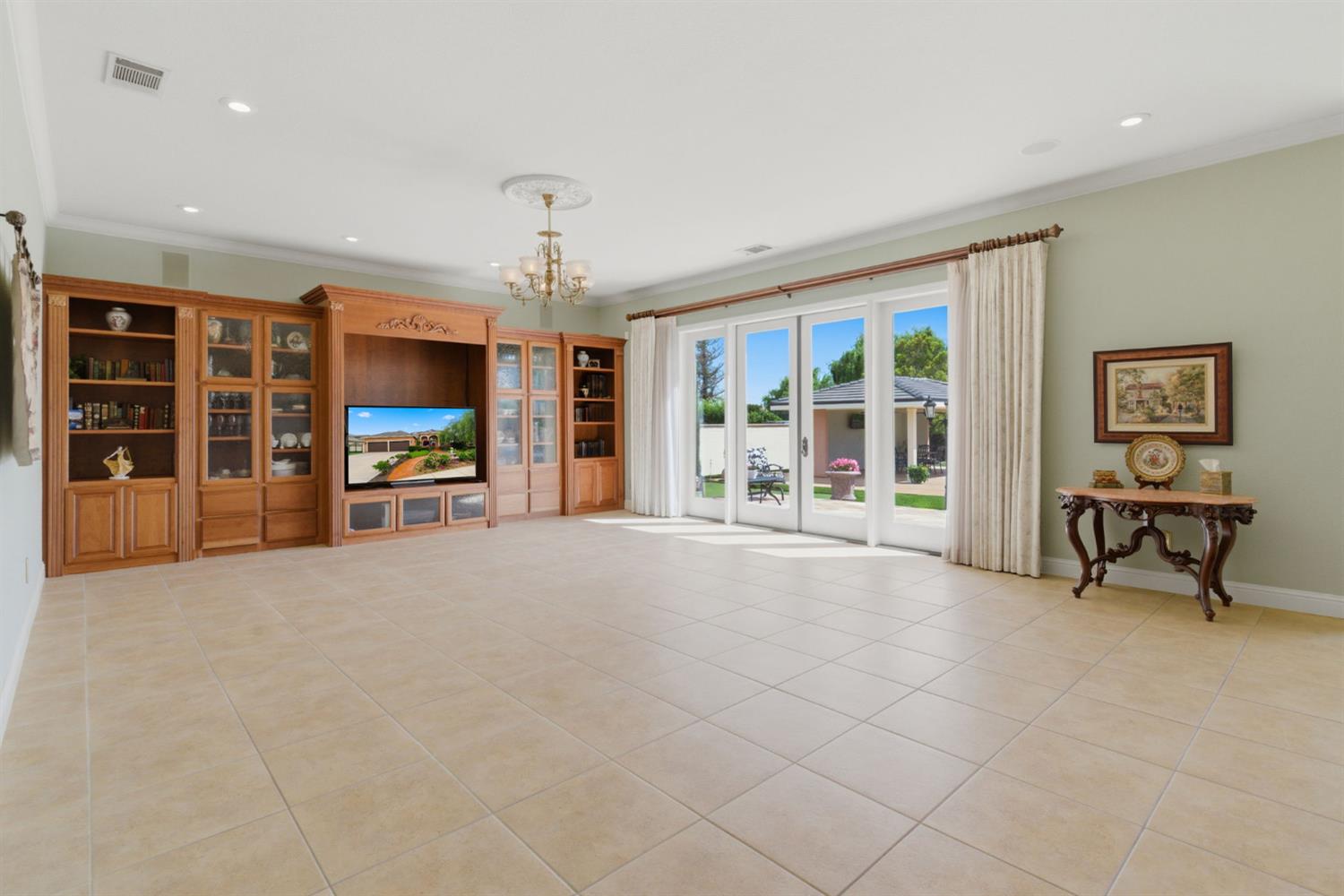 1418 Riverview Circle East, Unit E Ripon, CA 95366 - Photo 39 of 84