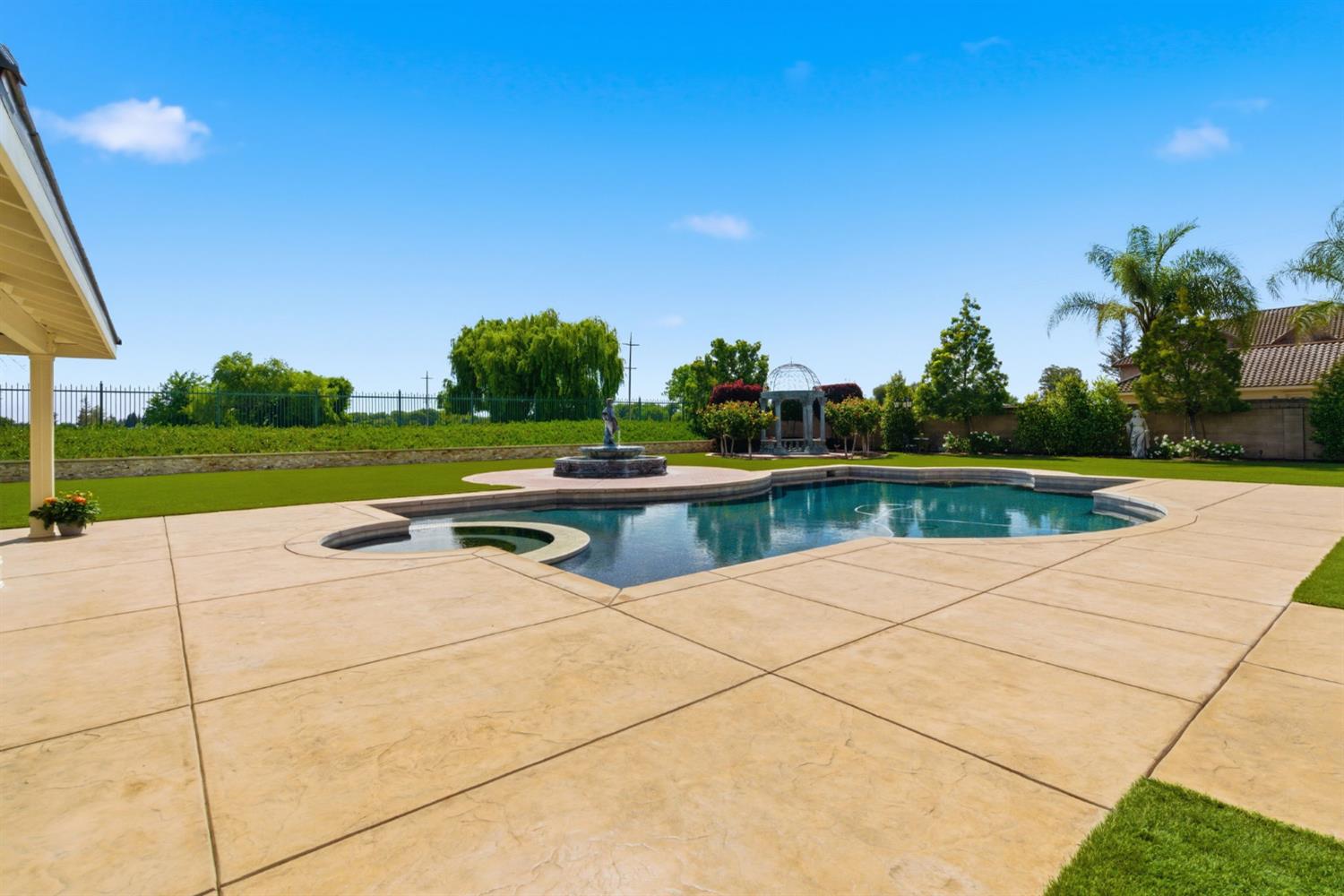 1418 Riverview Circle East, Unit E Ripon, CA 95366 - Photo 56 of 84