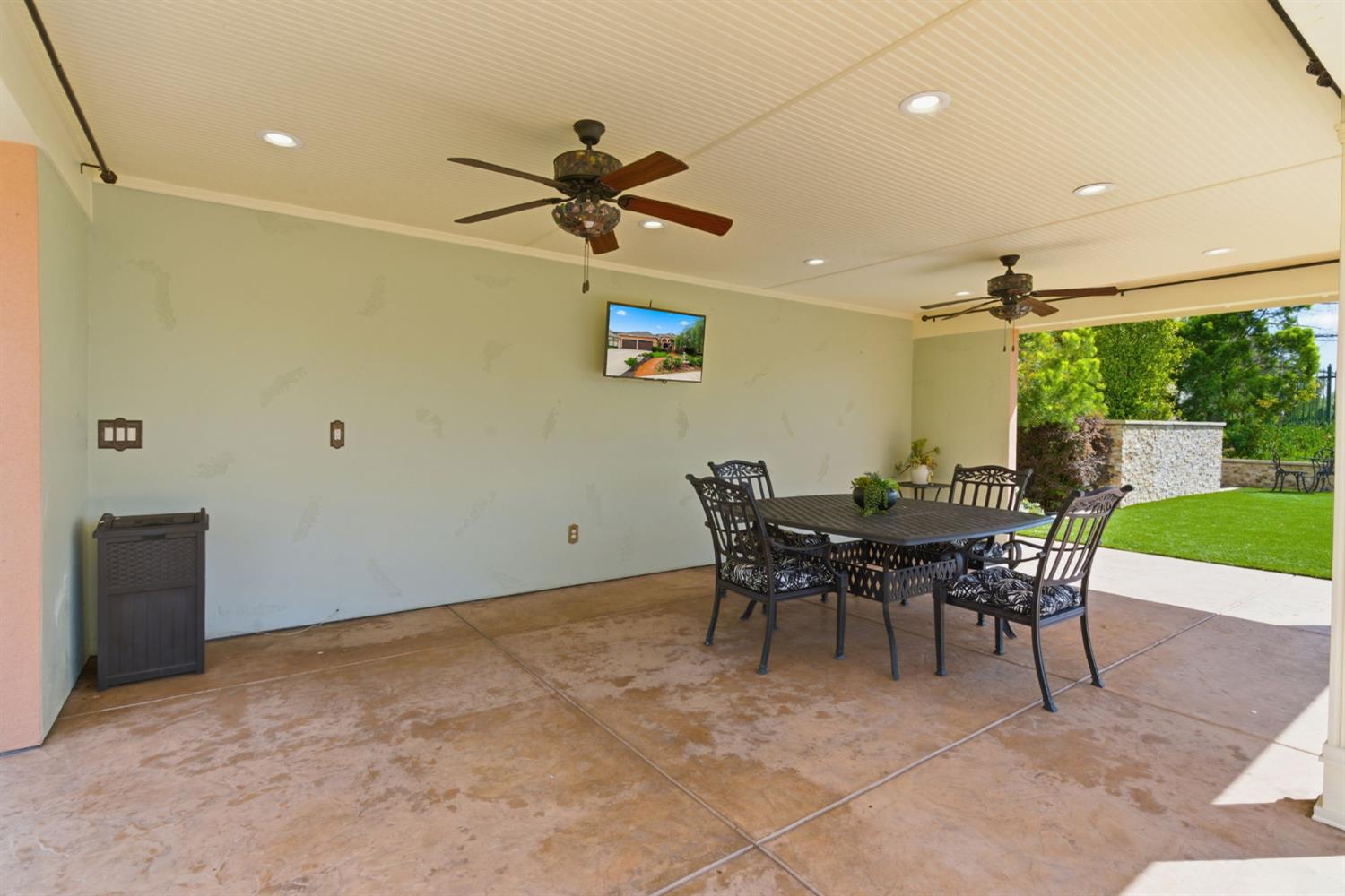 1418 Riverview Circle East, Unit E Ripon, CA 95366 - Photo 57 of 84