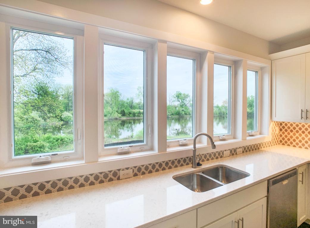 617 Jasmine Lane Warrington, PA 18976 - Photo 32 of 69