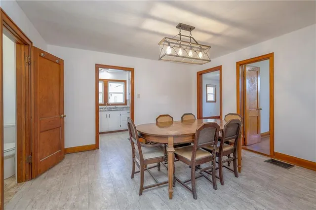 $215,000 | 821 East Lincoln Street, Clinton, MO 64735