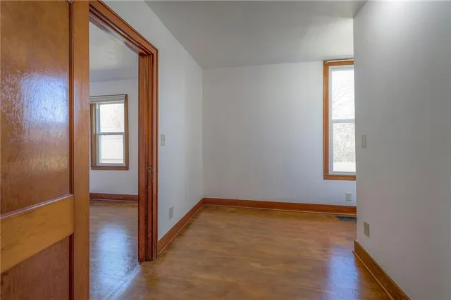 $215,000 | 821 East Lincoln Street, Clinton, MO 64735