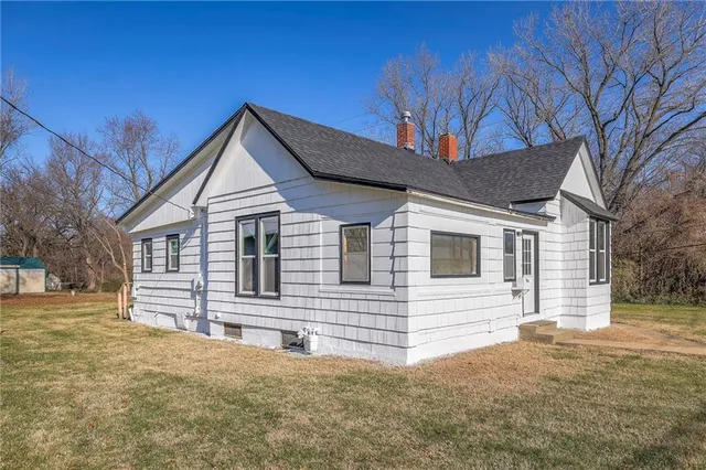 $215,000 | 821 East Lincoln Street, Clinton, MO 64735