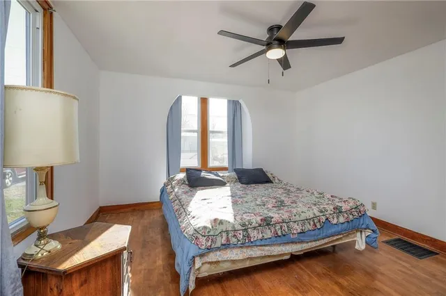 $215,000 | 821 East Lincoln Street, Clinton, MO 64735