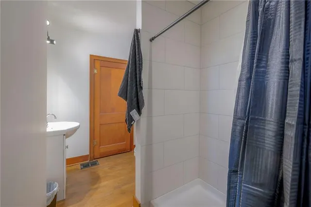 $215,000 | 821 East Lincoln Street, Clinton, MO 64735